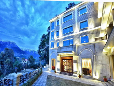 juSTa Palampur Resort & Convention Centre, Pālampur, India