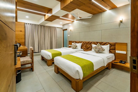 Hotel Pleasant Lake, Ahmedabad, India