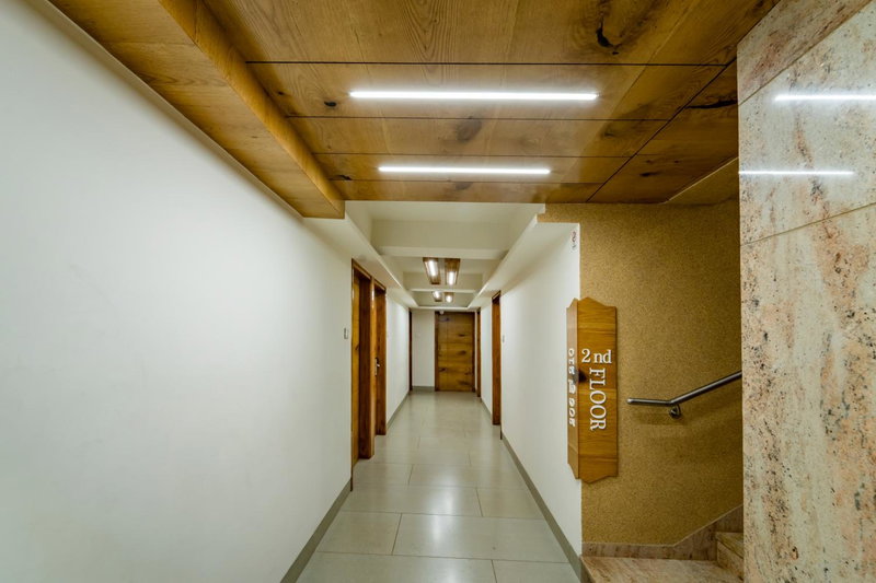 Hotel Pleasant Lake, Ahmedabad, India