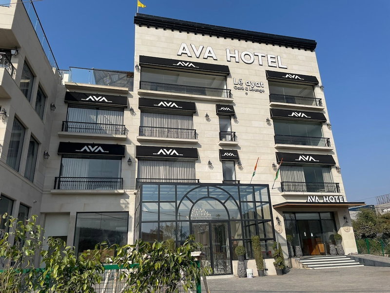 AVA Hotel Chandigarh Zirakpur, Dera Bassi, India