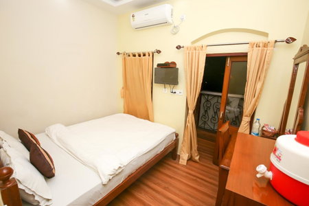 Hotel Cecil, Kolkata, India