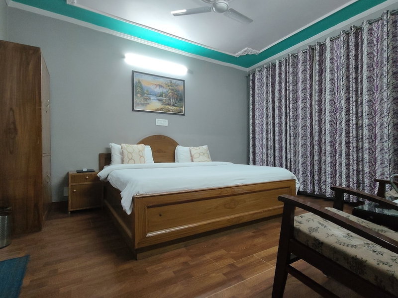 Hotel Snow Crest Inn, Dharamshala, India