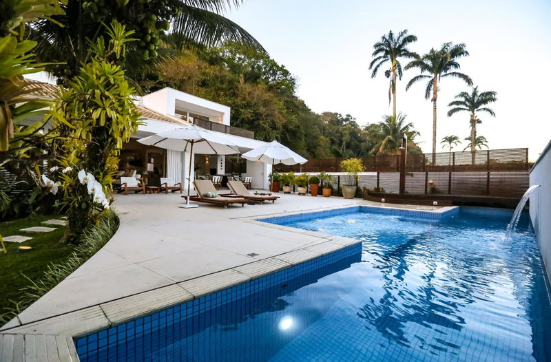 Tropical Contemporary Suites, Paraty, Brazil