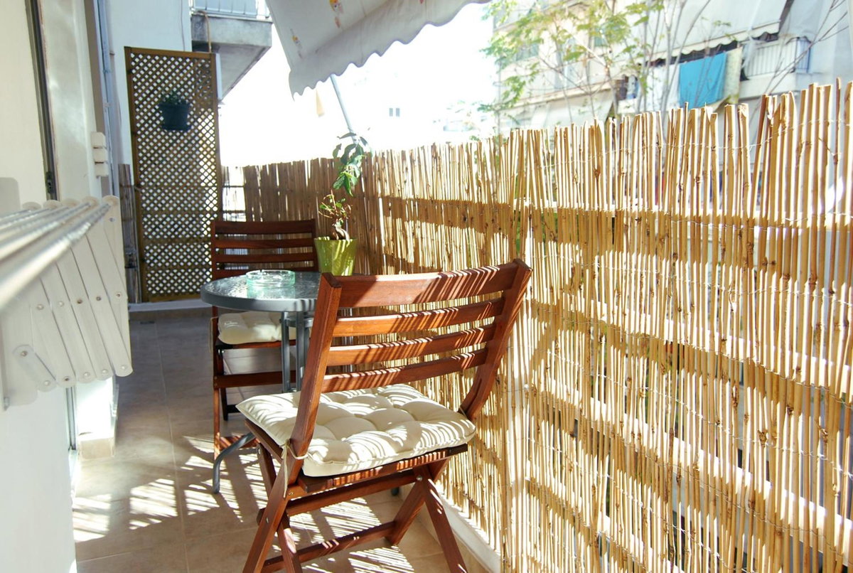 Central & Comfortable, 70m² Apt in Neos Kosmos, Greece