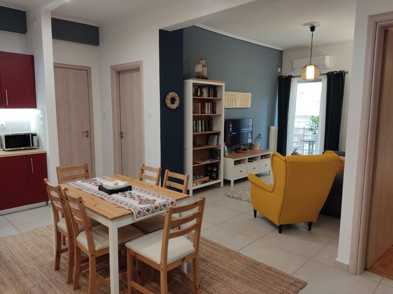 Central & Comfortable, 70m² Apt in Neos Kosmos, Athens, Greece