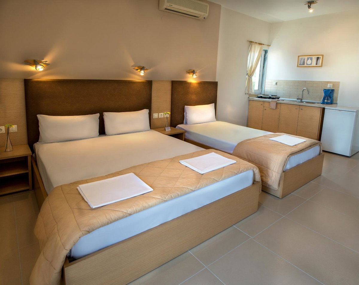 Nepheli Apartments and Studios, Greece