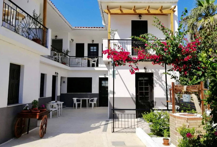 Hokkum Studios, Kokkari, Greece