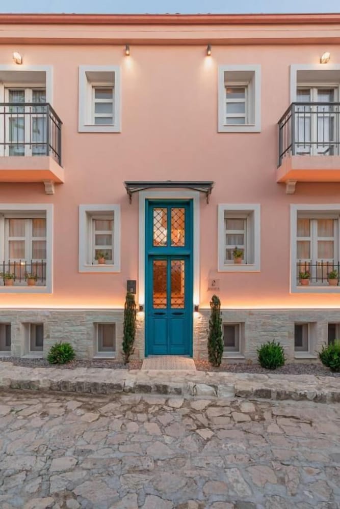 Hotel · NAIADES the residence ioannina castle, Ioannina