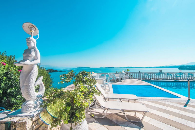 Kommeno Bay Apartments, Corfu Town, Greece
