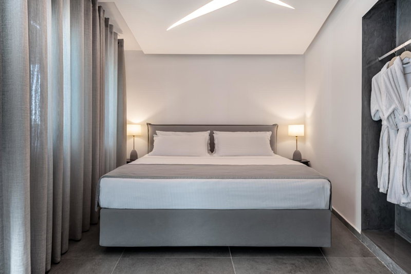 Santa Irina Luxury Sunny Lofts, Perivolos, Greece