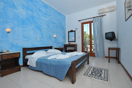Eri Hotel, Parikia, Greece