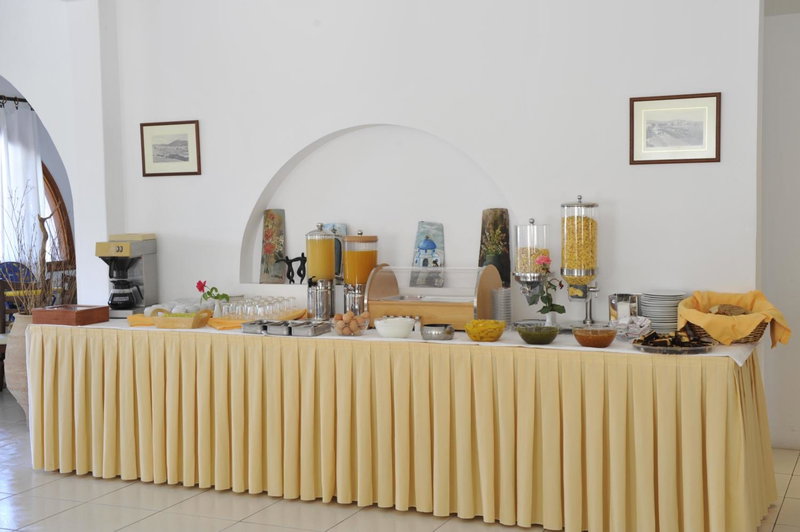 Eri Hotel, Parikia, Greece