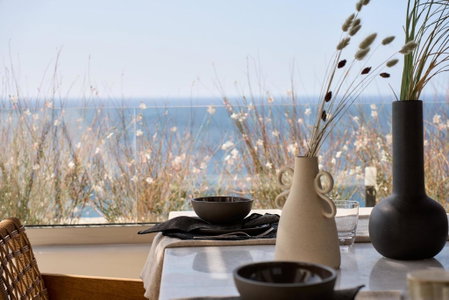 Ios Grand Pool Suites, Mylopotas, Greece