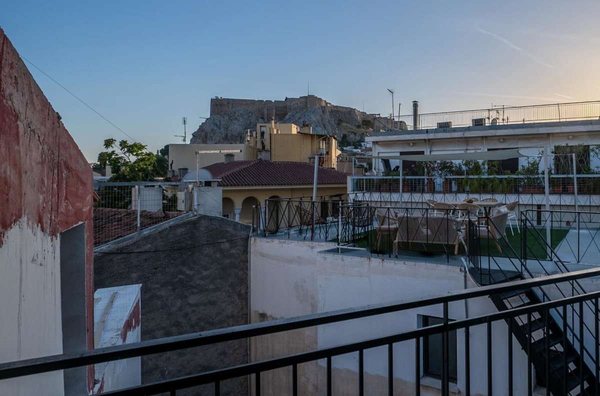 Hotel · Live Life Plaka Apartment, Athens