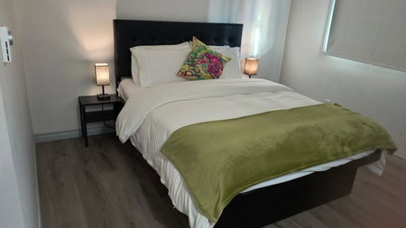 Shore Vista Lodge, Georgina, Canada