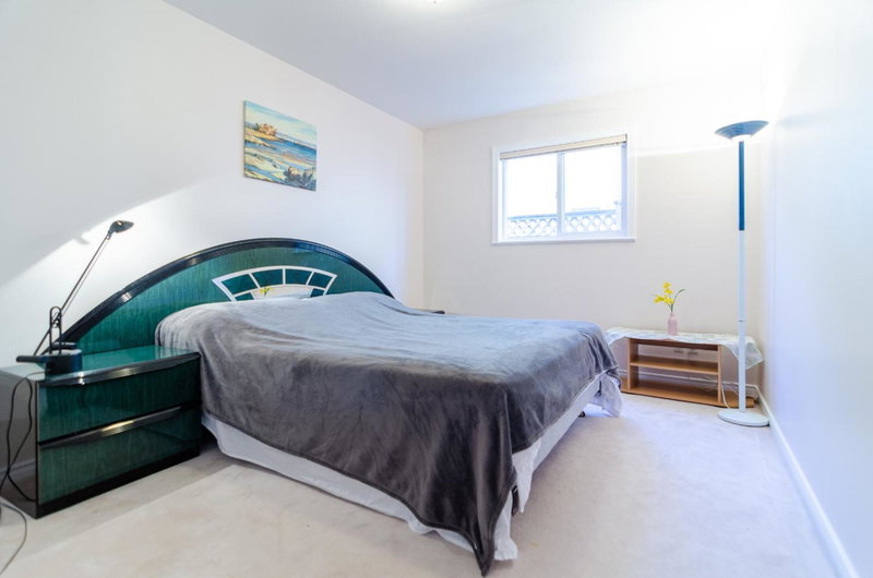 Great Guest Suite in a Gorgeous House, New Westminster, Canada