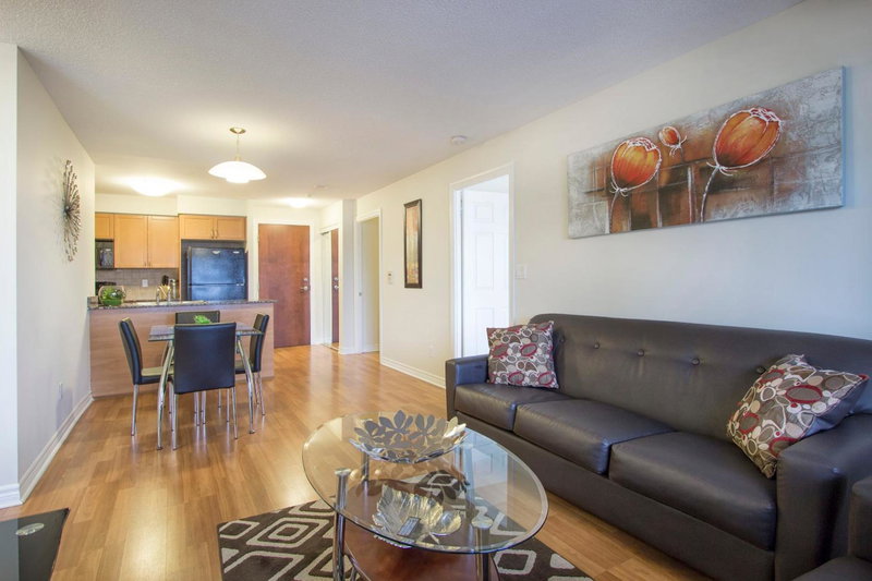 Platinum Suites Furnished Executive Suites, Mississauga, Canada