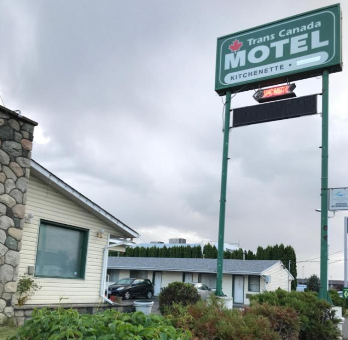 Trans Canada Motel, Canada