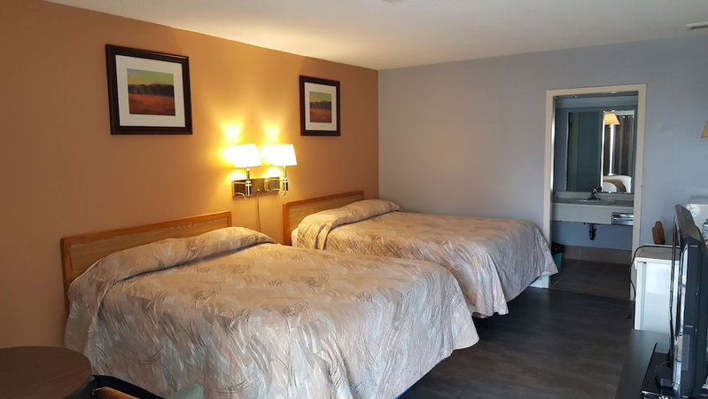 Town N Country Motor Inn, Leamington, Canada