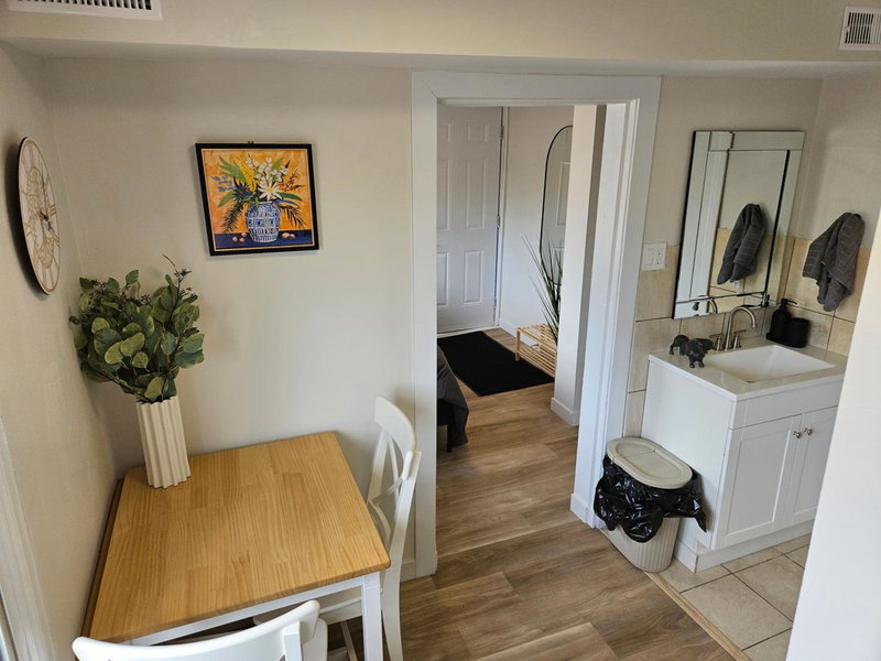 JstLikeHome - Old Ottawa Suite & Guesthouse, Ottawa, Canada