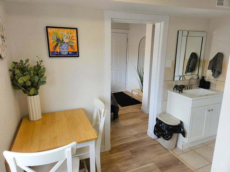 JstLikeHome - Old Ottawa Suite & Guesthouse, Ottawa, Canada