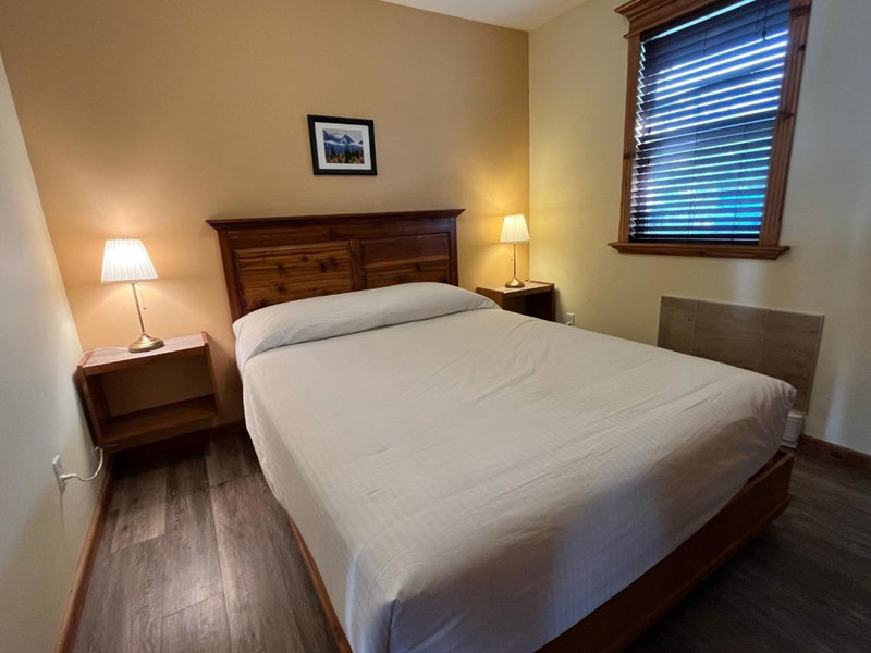 Brookside Motel, Golden, Canada
