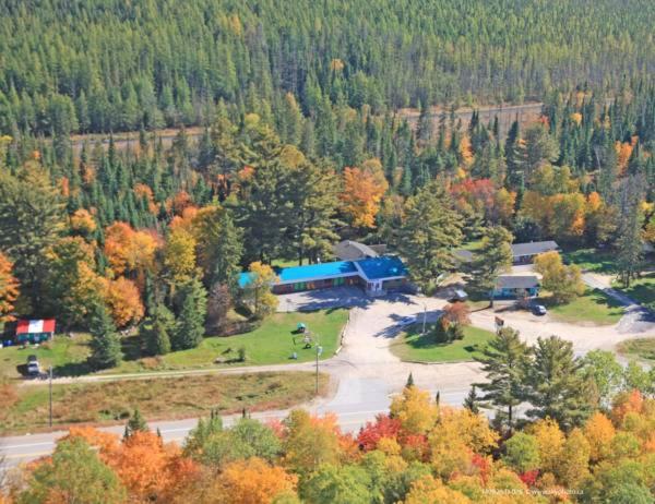 Hotel · Algonquin Motel, South River