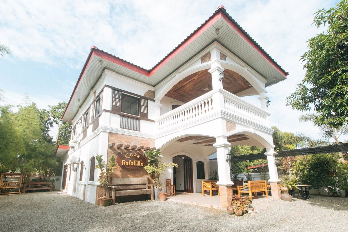 RedDoorz at Casa Rafaelle Transient Ilocos Sur, Philippines