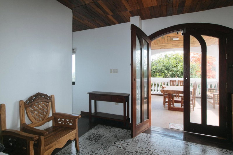 RedDoorz at Casa Rafaelle Transient Ilocos Sur, San Vicente, Philippines
