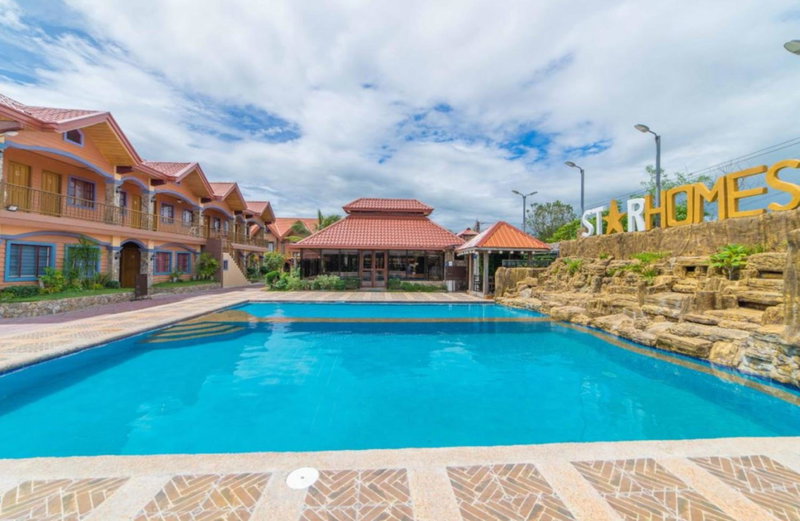 RedDoorz Plus @ Starhomes Olivianville, Tarlac, Philippines