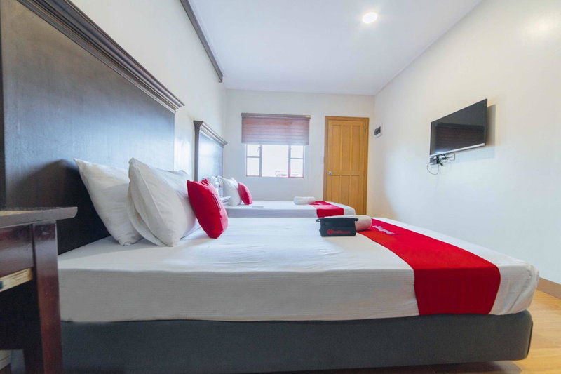 RedDoorz Plus @ Starhomes Olivianville, Tarlac, Philippines