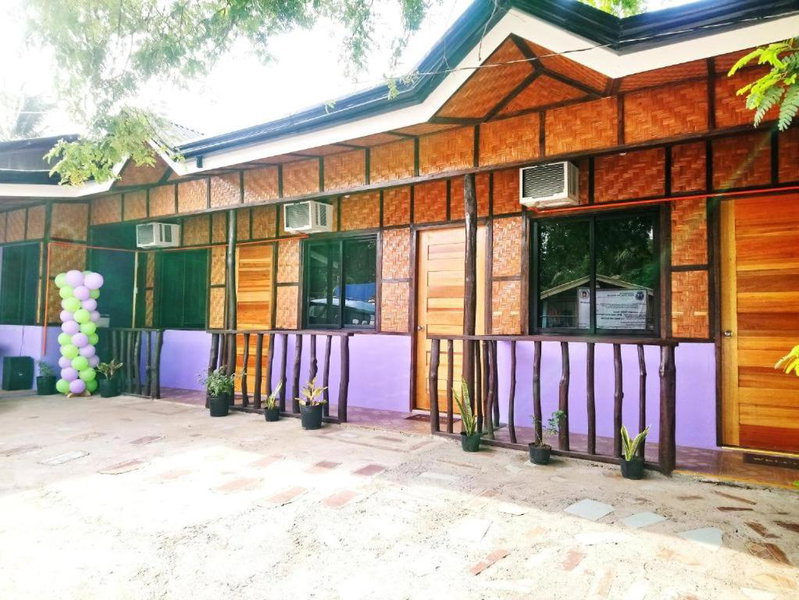 In-N-Out Hostel, Siquijor, Philippines