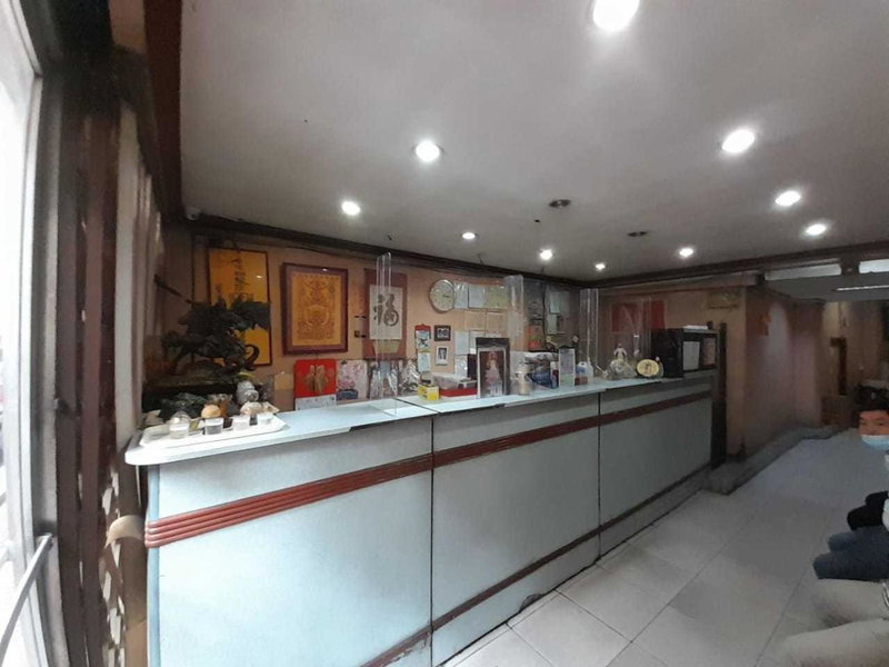 OYO 1011 First Hotel, Manila, Philippines