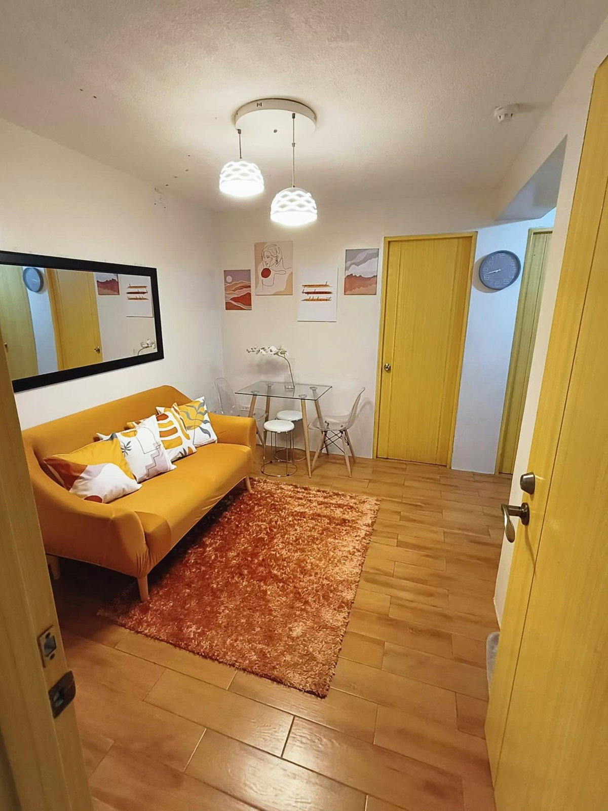 Davao Condo 2BR Pool Wifi Netflix, Philippines
