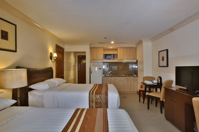 Crown Regency Suites Mactan, Mactan, Philippines