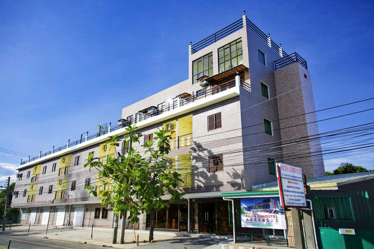 Hotel · RedDoorz Plus near Camella La Brisa Lapulapu, Cebu City
