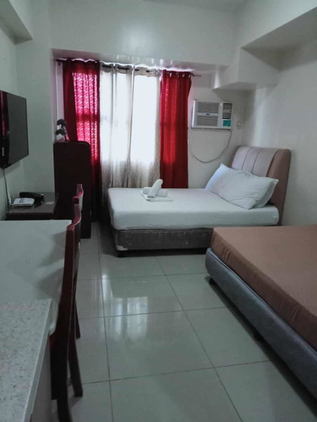 CEBU BUDGET STAY at HORIZONS 101 by Coleen Bedsit, Cebu City, Philippines