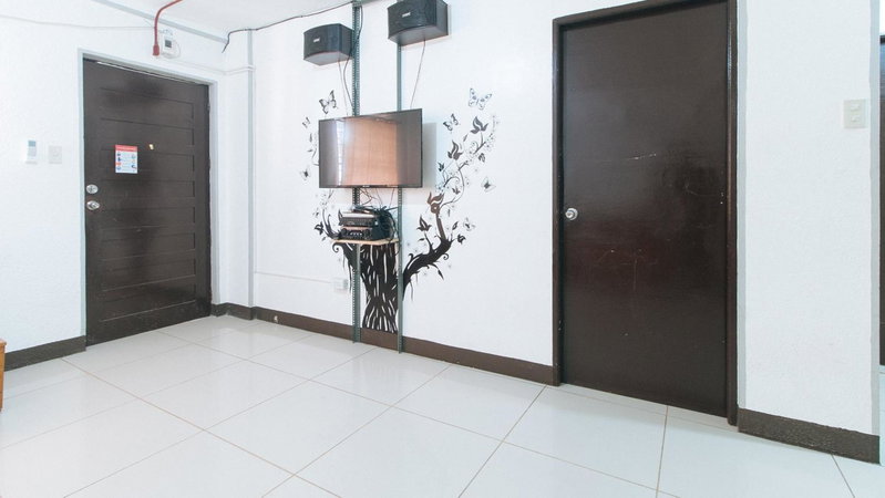 RedDoorz Plus near Tambo Paranaque, Manila, Philippines