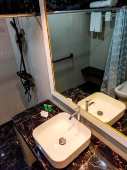 Madison Park Hotel, Tacloban, Philippines