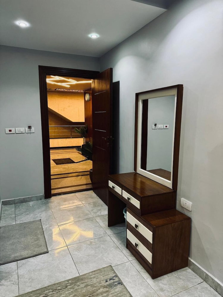 Everyday Sunday Hotel Cafe, Filipinas