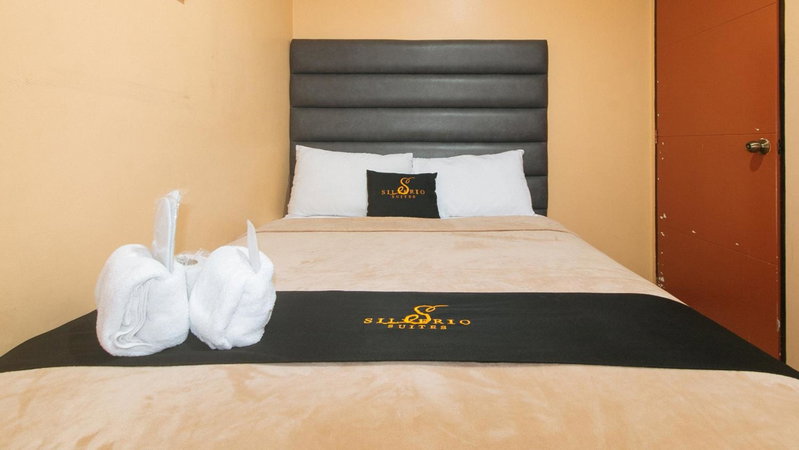153 Silverio Suites Paranaque City, Manila, Philippines