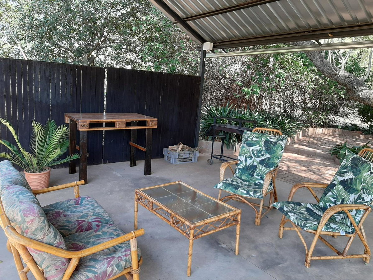 Hotel · In Da Bush, Modimolle