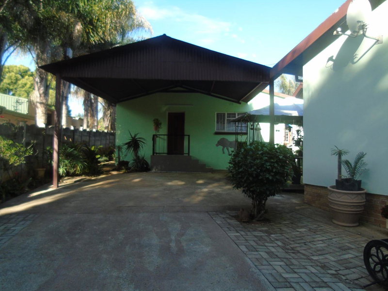Marnalé Oornagwoonstel, Piet Retief, South Africa