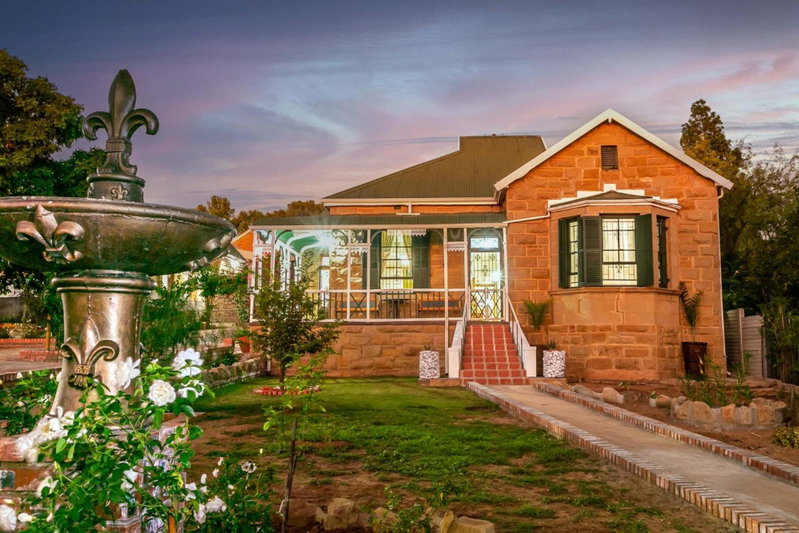 Ravenscliff Self Catering, Oudtshoorn, South Africa