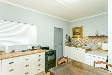 Ravenscliff Self Catering, Oudtshoorn, South Africa