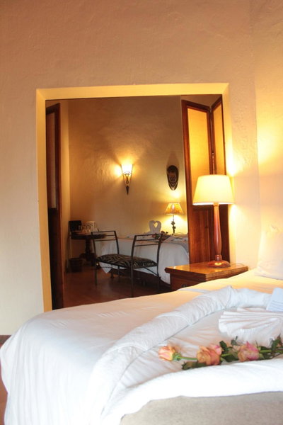La Montagne Guest Lodge, Hartbeespoort, South Africa