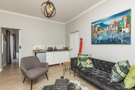 Spacious Guest Apartment in Rondebosch, Cape Town, South Africa