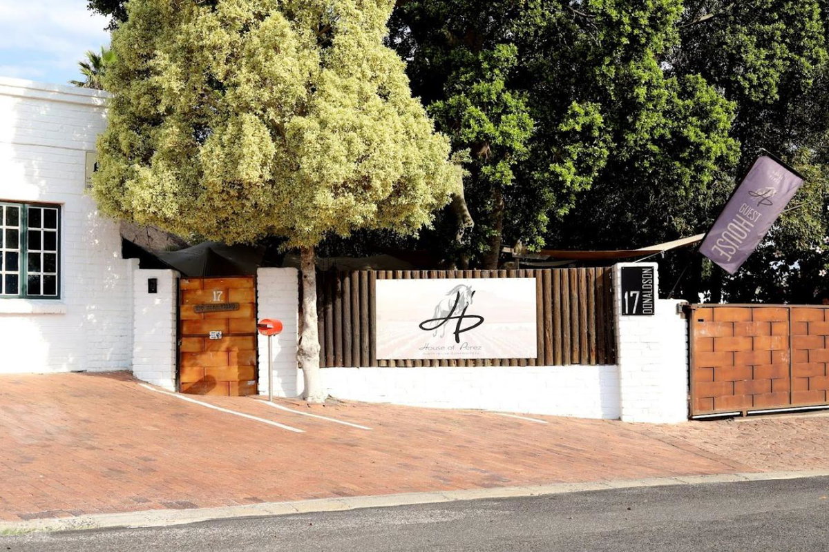 Hotel · House of Perez, Wellington