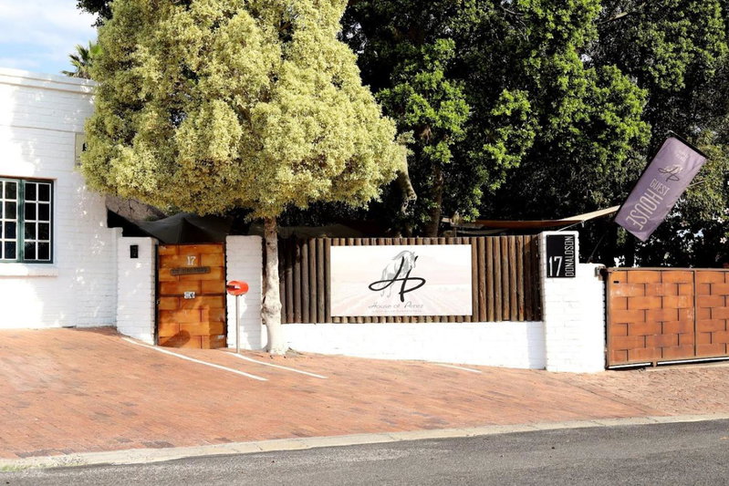 House of Perez, Wellington, South Africa