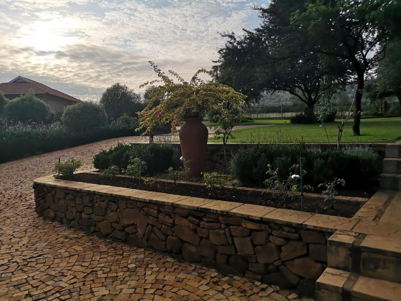 Riverdance, Komnader, South Africa